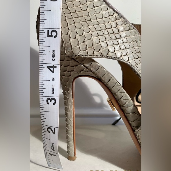 Pour La Victoire gray snakeskin embossed open toe stiletto - Picture 5 of 16